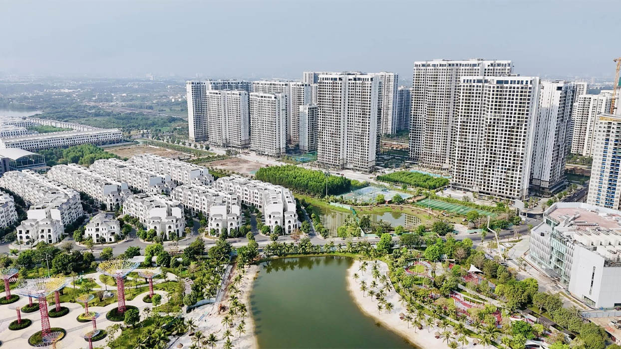 Bất động sản nhà ở là loại tài sản bất động sản được xây dựng và sử dụng với mục đích chính là để ở