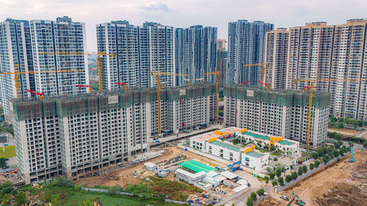 Bất động sản tại Việt Nam được chia thành ba nhóm chính dựa trên tính chất xây dựng và mục đích sử dụng