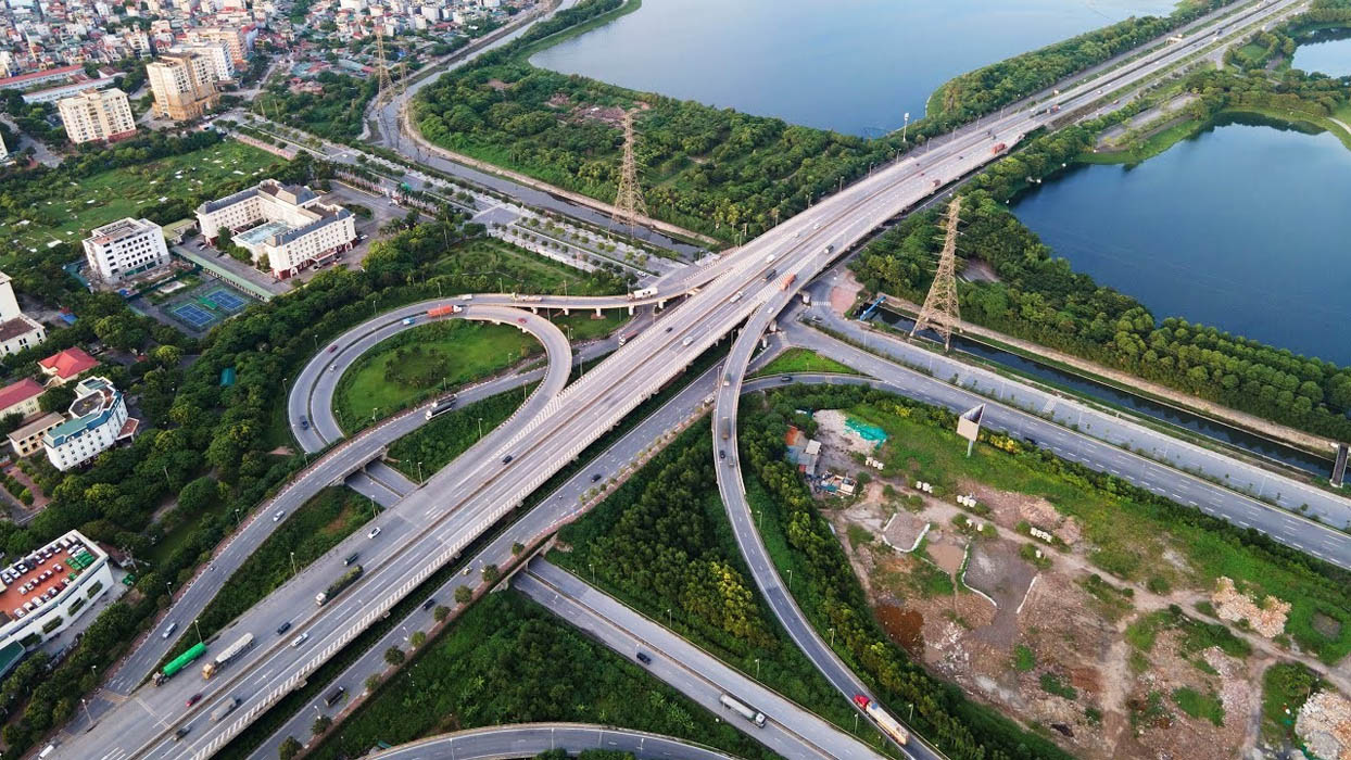 Cao tốc và đường vành đai là loại hạ tầng tạo ra cú hích mạnh nhất cho bất động sản