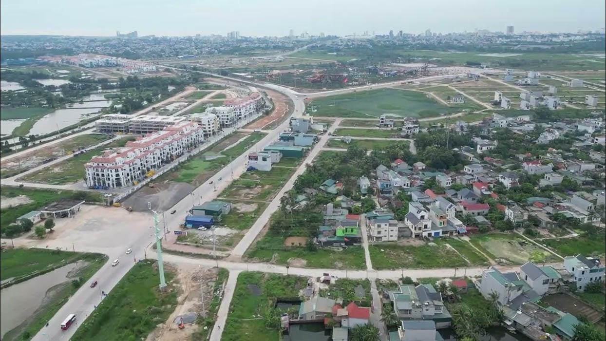 Đất ở đô thị là đất dùng để xây dựng nhà ở trong phạm vi các đô thị như thành phố