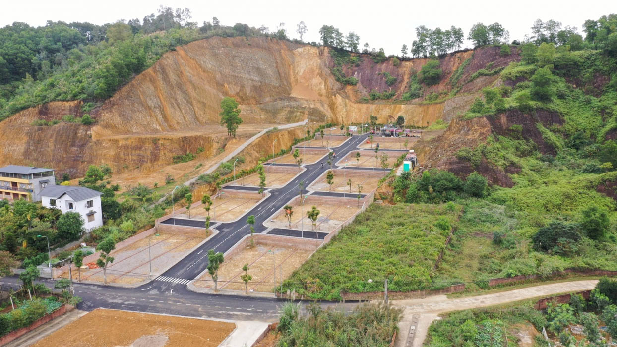 Quy hoạch sử dụng đất là việc Nhà nước phân bổ chỉ tiêu và khoanh vùng đất đai cho từng mục đích cụ thể