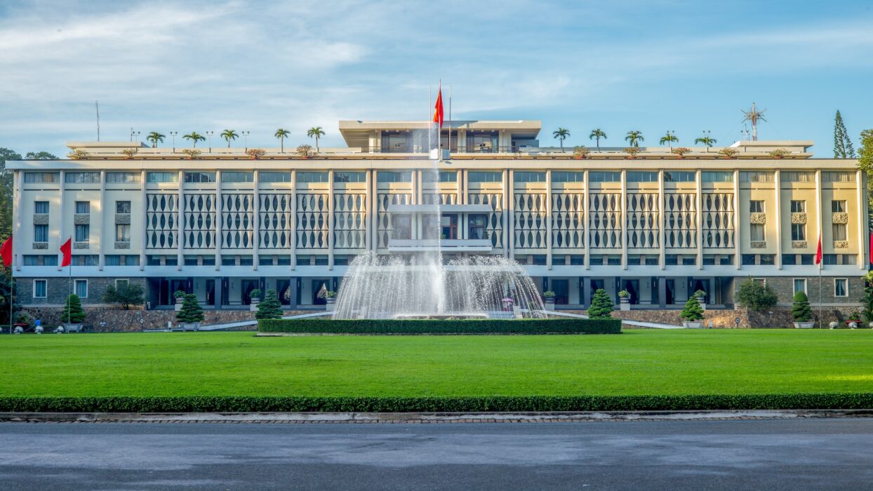 Đây là ví dụ điển hình và nổi tiếng nhất về dinh thự tại Việt Nam