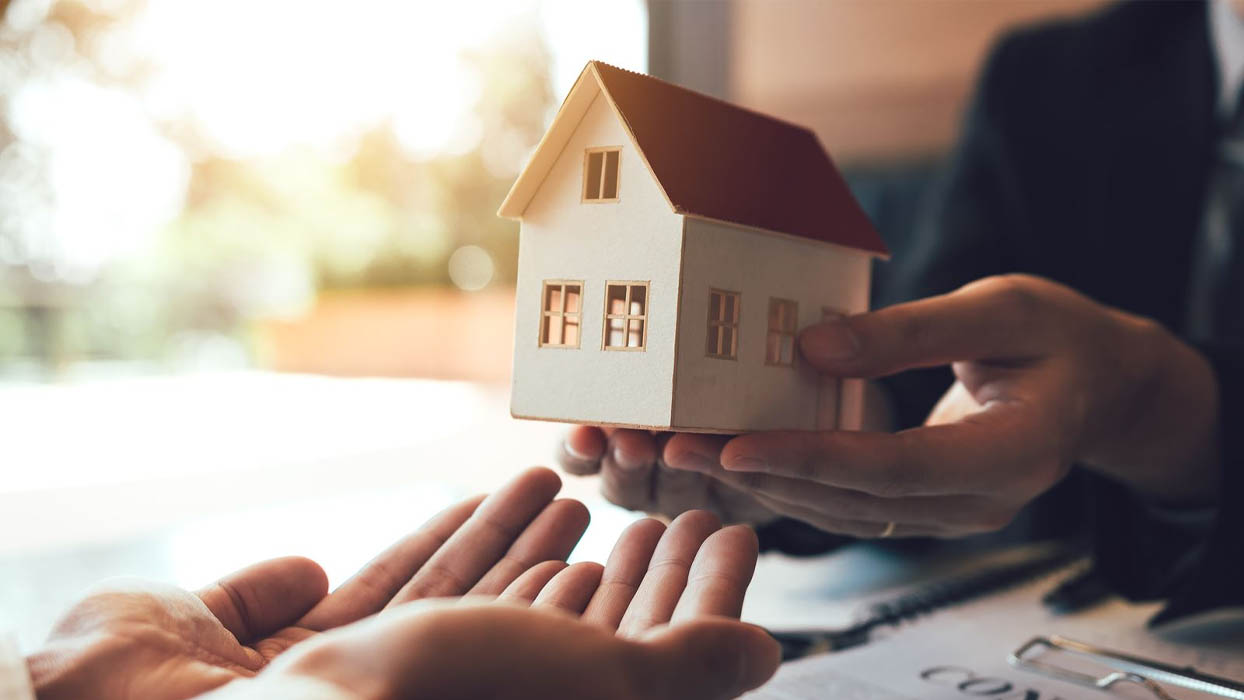 Điều kiện đầu tiên và mang tính nền tảng là dự án phải đáp ứng yêu cầu tại khoản 1 Điều 29 Luật Kinh doanh bất động sản 2023