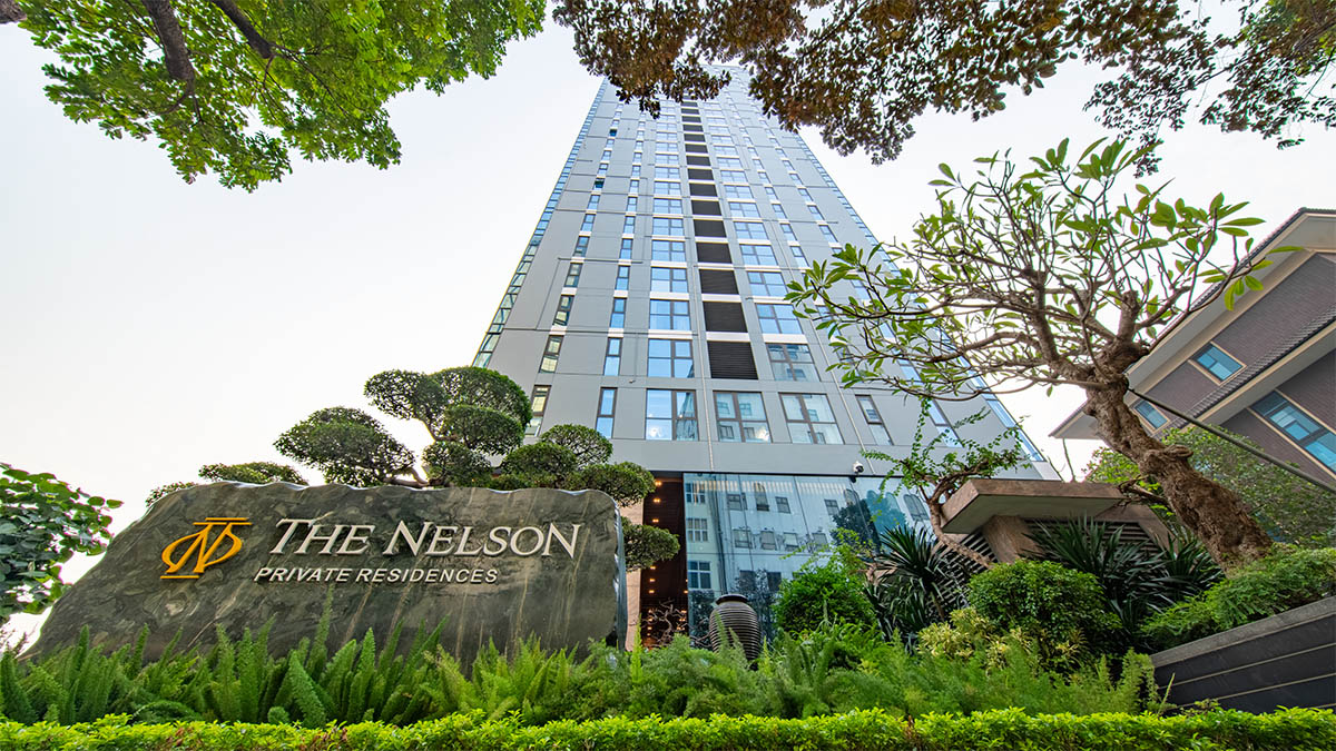 Mặt trước tòa The Nelson Private Residences (thực tế)