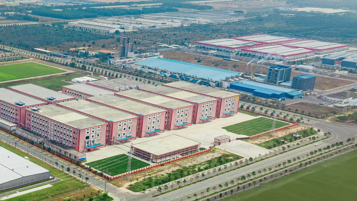 Một khu công nghiệp có thể lên đến hàng nghìn héc-ta