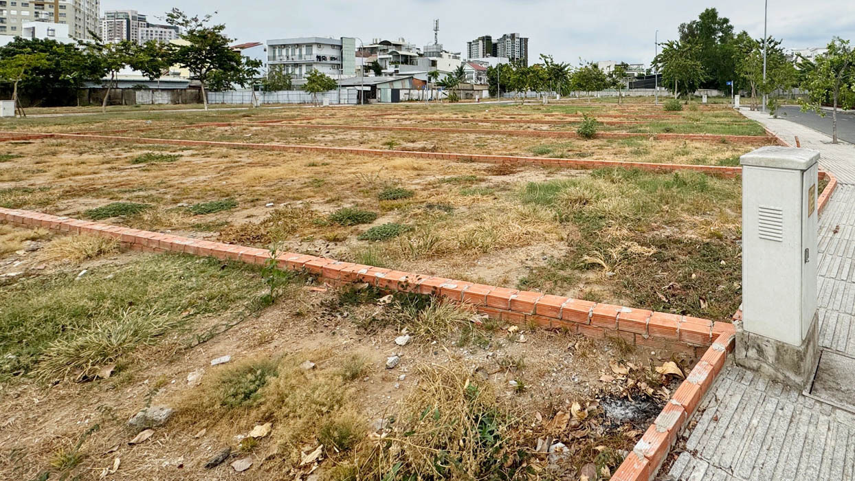 Người mua nhận đất phân lô và tự xây dựng nhà theo nhu cầu