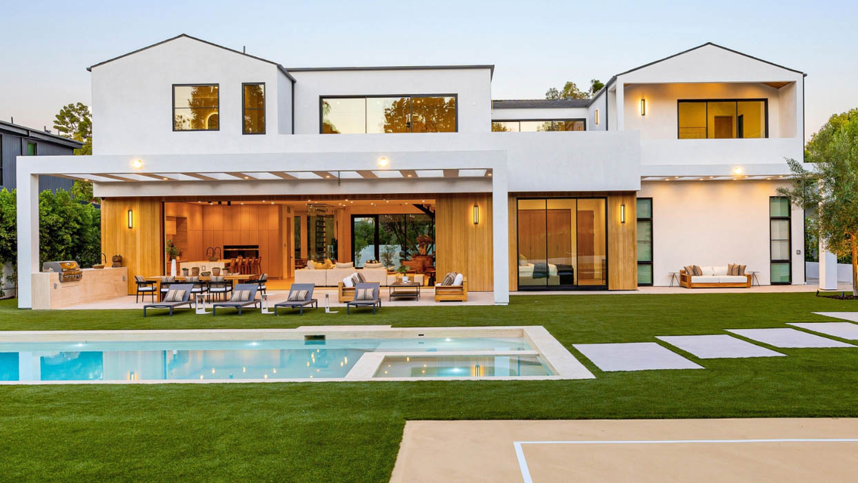 Villa biệt lập hoàn toàn với không gian sống đầy đủ và rộng rãi
